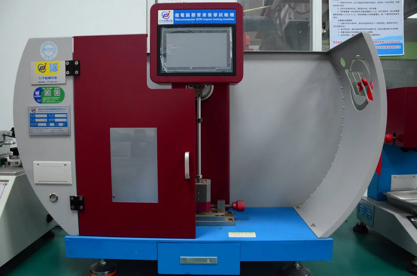 Battery test bench used to check housings and fittings before dispatch